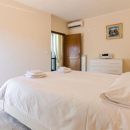 Begatto Apartment, Nel Cuore Del Centro Storico Bologna Eksteriør billede