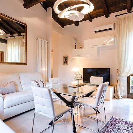 Begatto Apartment, Nel Cuore Del Centro Storico Bologna Eksteriør billede